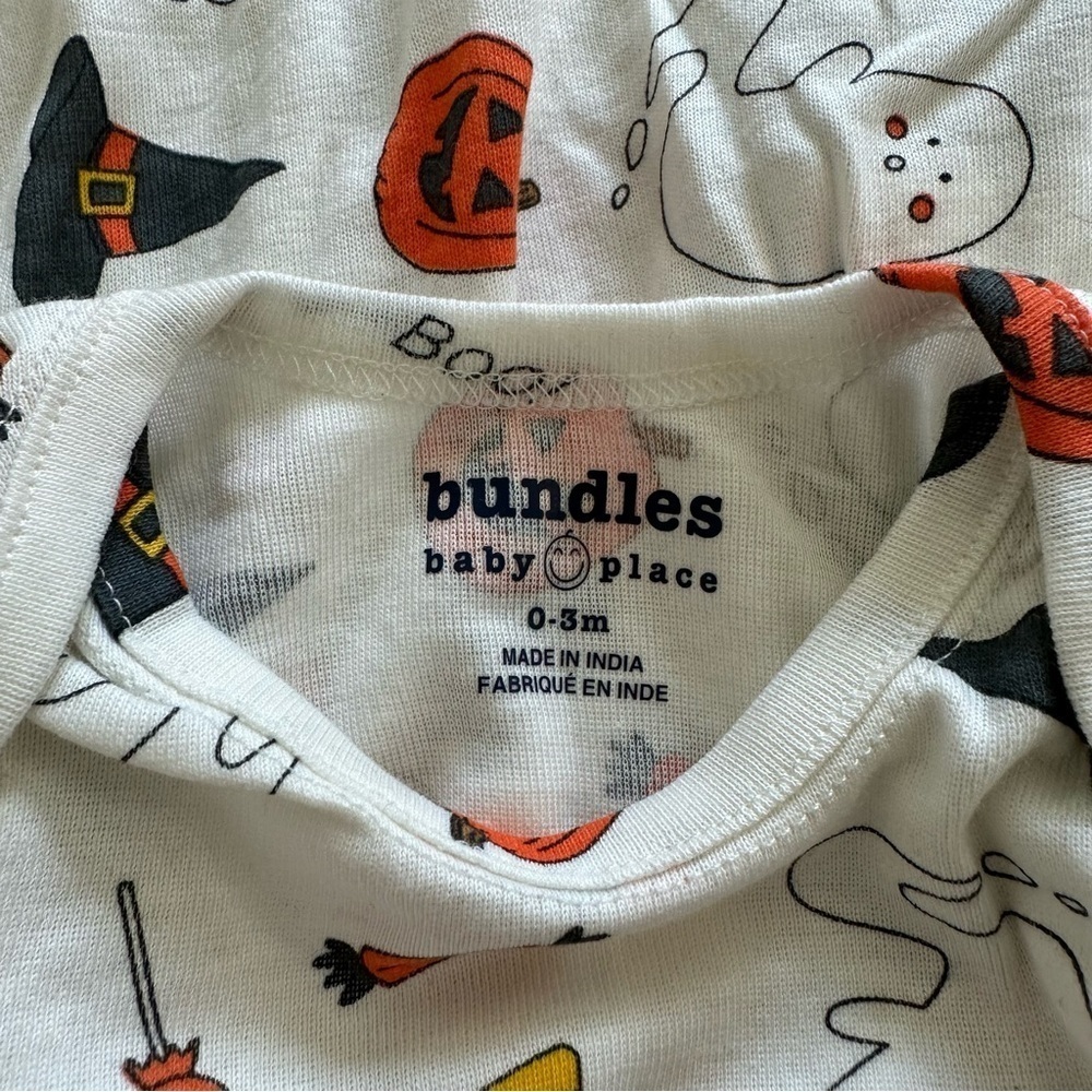 NWT Halloween Long Sleeve Onesie & Pajama Bundle 0-3 Months - Picture 6 of 11